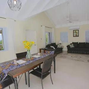 - Heroes Villa, Ac, Security, Access To Pool, Playground & Private - Welcome Breakfast Basket Villa